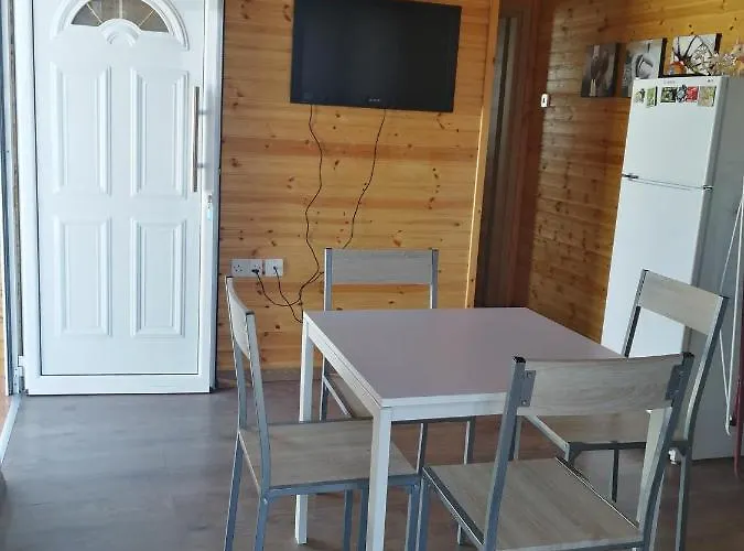 Wooden , Agia Marina Chrysochous 別荘 Kato Yialia